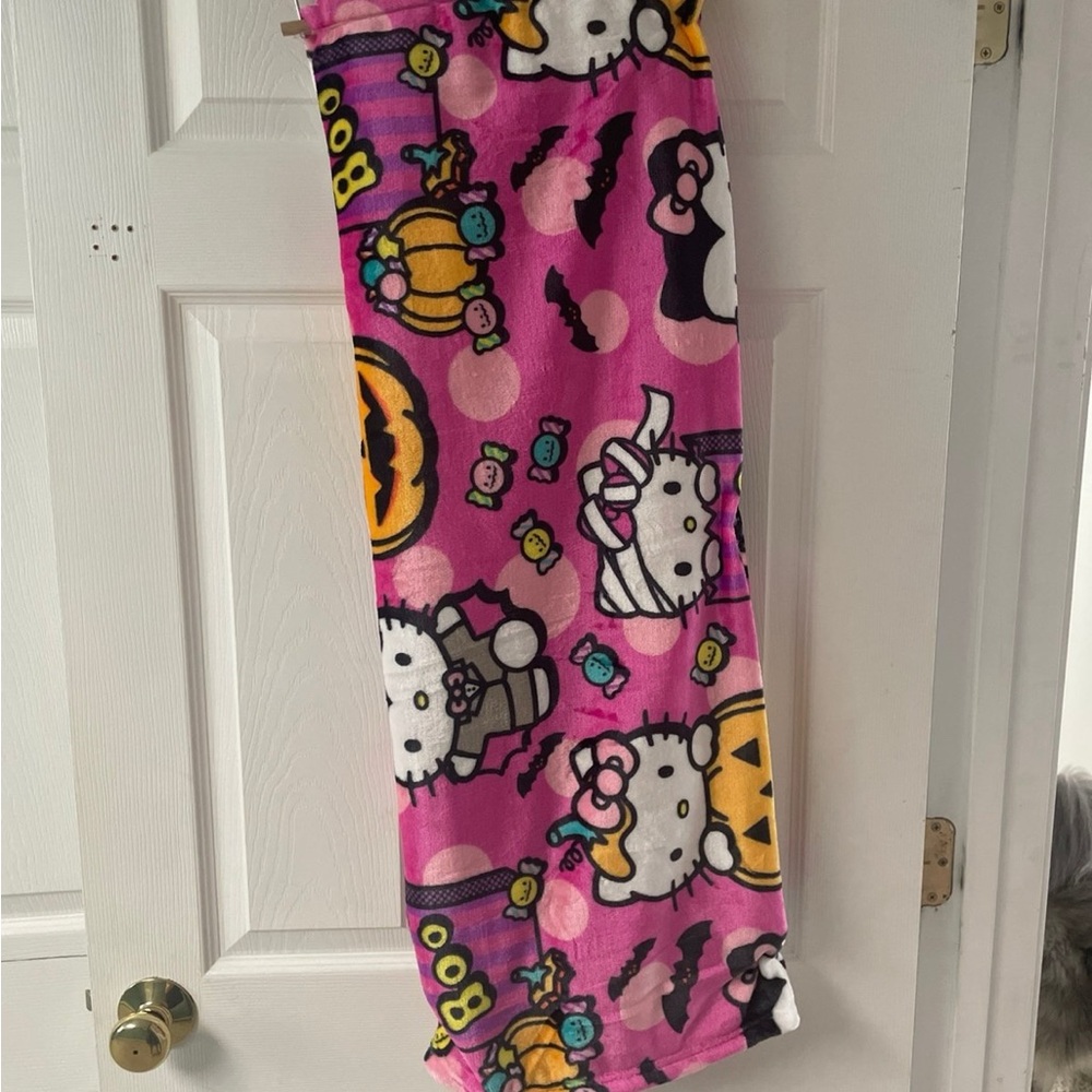 Hello Kitty Pink Halloween Blanket